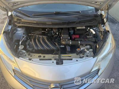 2015 Nissan Versa Note SV - zdjęcie 7 z 14 - miniatura