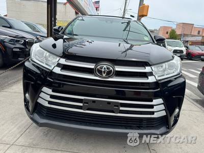 2019 Toyota Highlander LE Plus - zdjęcie 3 z 31 - miniatura