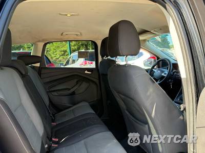 2016 Ford Escape SE - zdjęcie 13 z 29 - miniatura