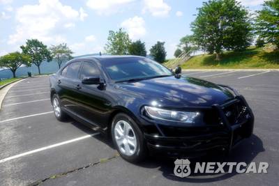 2016 Ford Police Interceptor Sedan - zdjęcie 3 z 38 - miniatura