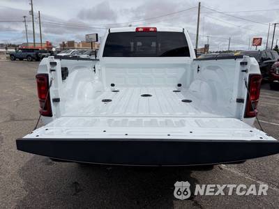 2025 Ram 2500 Tradesman Crew Cab Medium Bed - zdjęcie 41 z 78 - miniatura