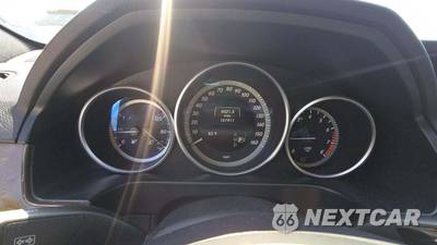 2016 Mercedes-Benz E 350 Luxury 4MATIC Sedan - zdjęcie 18 z 31 - miniatura