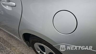 2013 Toyota Prius Four - zdjęcie 5 z 8 - miniatura