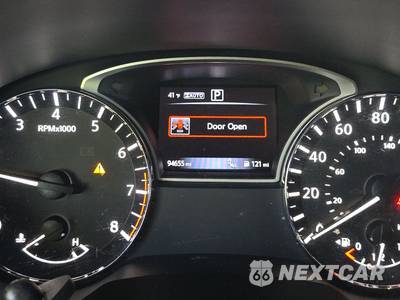 2017 Nissan Pathfinder SL - zdjęcie 12 z 24 - miniatura