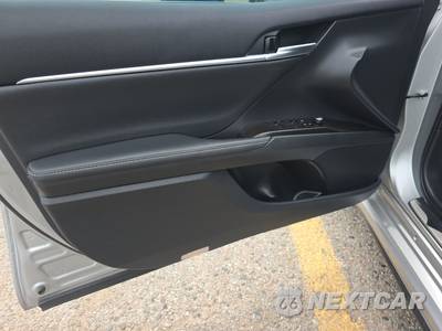 2024 Toyota Camry XSE - zdjęcie 9 z 18 - miniatura