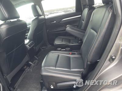 2019 Toyota Highlander XLE - zdjęcie 13 z 19 - miniatura