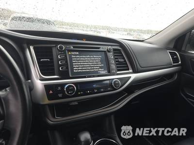 2019 Toyota Highlander XLE - zdjęcie 11 z 19 - miniatura