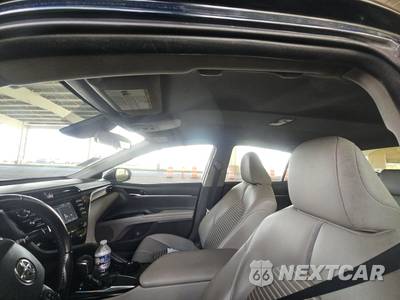 2019 Toyota Camry SE - zdjęcie 18 z 18 - miniatura