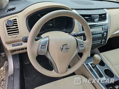 2015 Nissan Altima 2.5 S - zdjęcie 10 z 16 - miniatura