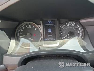 2022 Toyota Tacoma TRD Off-Road Crew Cab Medium Bed - zdjęcie 15 z 21 - miniatura