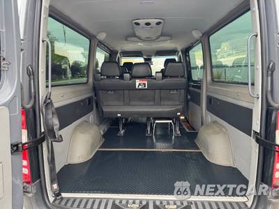 2017 Mercedes-Benz Sprinter 2500 Passenger Van Standard Roof 144.3" WB - zdjęcie 25 z 36 - miniatura