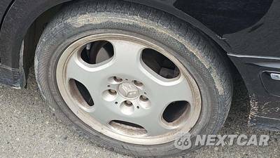 2001 Mercedes-Benz E 430 Sedan - zdjęcie 23 z 30 - miniatura