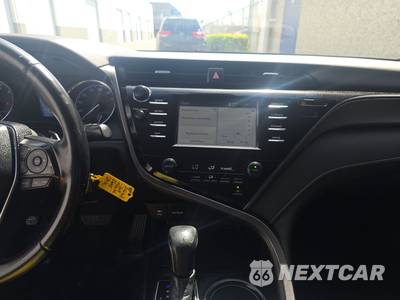 2019 Toyota Camry SE - zdjęcie 11 z 28 - miniatura
