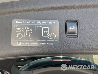 2019 INFINITI QX50 ESSENTIAL - zdjęcie 13 z 32 - miniatura