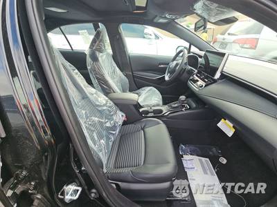 2026 Toyota Corolla XSE Sedan - zdjęcie 14 z 30 - miniatura