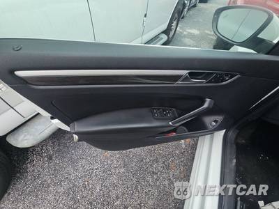2017 Volkswagen Passat 1.8T SE - zdjęcie 9 z 26 - miniatura