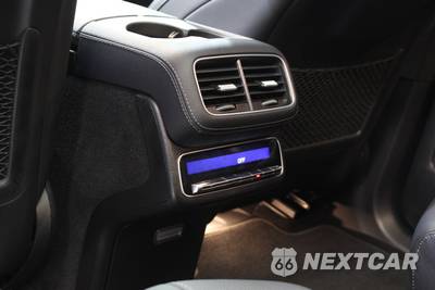 2023 Mercedes-Benz GLS 450 4MATIC - zdjęcie 42 z 96 - miniatura
