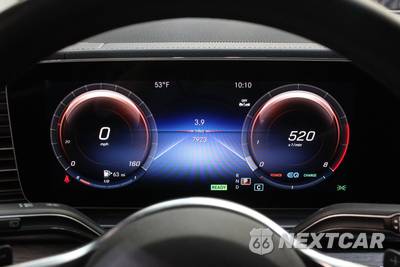2023 Mercedes-Benz GLS 450 4MATIC - zdjęcie 56 z 96 - miniatura