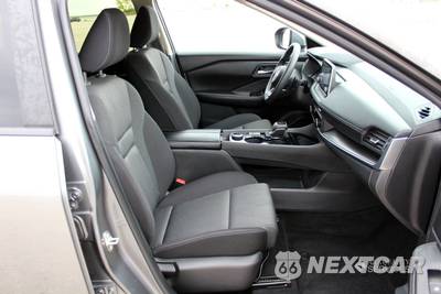 2024 Nissan Rogue SV - zdjęcie 38 z 42 - miniatura