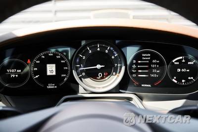 2020 Porsche 911 Carrera 4S - zdjęcie 53 z 73 - miniatura