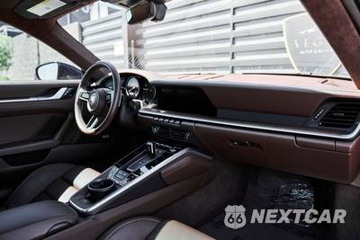 2020 Porsche 911 Carrera 4S - zdjęcie 35 z 73 - miniatura