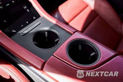 2020 Porsche Taycan Turbo - zdjęcie 64 z 80 - miniatura