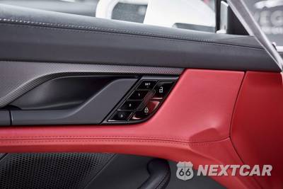 2020 Porsche Taycan Turbo - zdjęcie 34 z 80 - miniatura