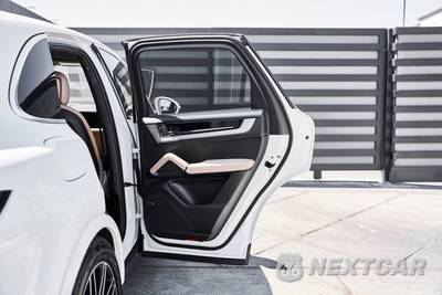 2025 Porsche Cayenne - zdjęcie 23 z 78 - miniatura