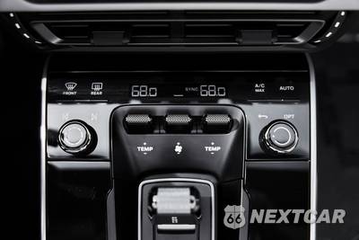 2024 Porsche 911 Turbo S Cabriolet - zdjęcie 64 z 77 - miniatura
