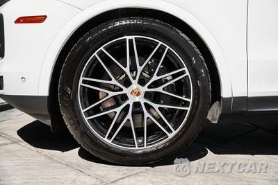 2025 Porsche Cayenne - zdjęcie 3 z 78 - miniatura
