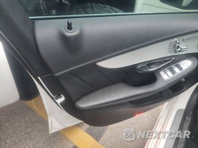 2015 Mercedes-Benz C 400 4MATIC Sedan - zdjęcie 9 z 21 - miniatura