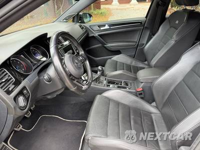 2016 Volkswagen Golf R Hatchback w/DCC & Navigation - zdjęcie 18 z 30 - miniatura