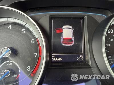 2016 Volkswagen Golf R Hatchback w/DCC & Navigation - zdjęcie 30 z 30 - miniatura