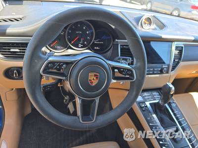2017 Porsche Macan GTS - zdjęcie 10 z 27 - miniatura