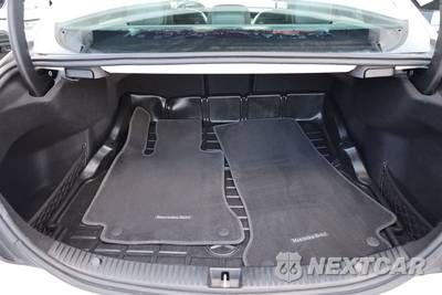 2018 Mercedes-Benz C 300 Sedan - zdjęcie 18 z 20 - miniatura