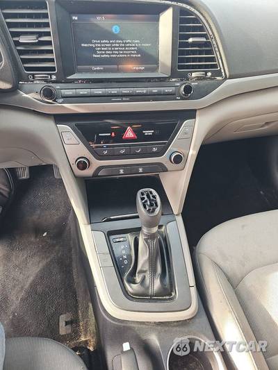 2017 Hyundai Elantra SE Sedan - zdjęcie 11 z 20 - miniatura