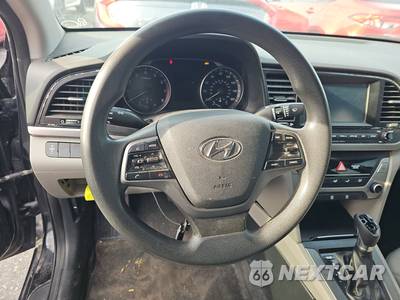 2017 Hyundai Elantra SE Sedan - zdjęcie 10 z 20 - miniatura