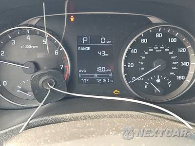 2017 Hyundai Elantra SE Sedan - zdjęcie 12 z 20 - miniatura