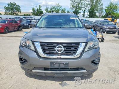 2018 Nissan Pathfinder SV - zdjęcie 5 z 13 - miniatura