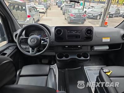 2019 Mercedes-Benz Sprinter 2500 Passenger Van High Roof 170.0" WB - zdjęcie 14 z 31 - miniatura