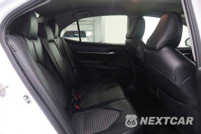 2020 Toyota Camry SE Nightshade - zdjęcie 17 z 40 - miniatura