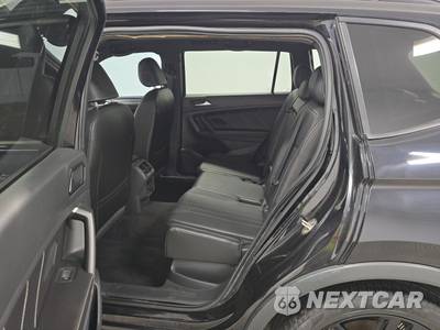 2022 Volkswagen Tiguan SE R-Line Black - zdjęcie 13 z 30 - miniatura
