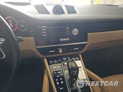 2023 Porsche Cayenne - zdjęcie 11 z 22 - miniatura