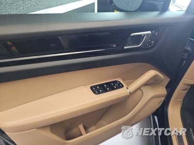 2023 Porsche Cayenne - zdjęcie 9 z 22 - miniatura