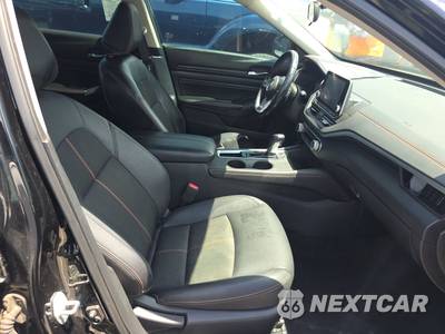 2020 Nissan Altima SR - zdjęcie 8 z 22 - miniatura