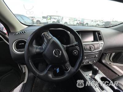 2018 Nissan Pathfinder SL - zdjęcie 9 z 21 - miniatura