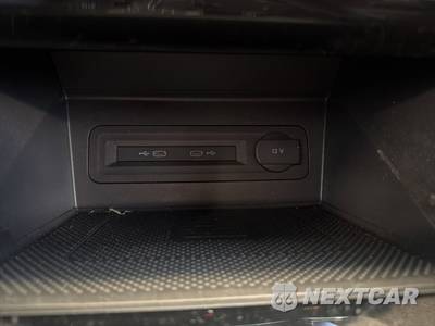 2023 Volkswagen Atlas Cross Sport 2.0T SE w/Technology - zdjęcie 31 z 71 - miniatura