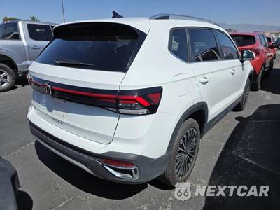2025 Volkswagen Taos SE - zdjęcie 2 z 22 - miniatura