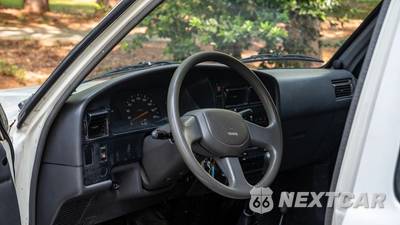 1989 Toyota Hilux - zdjęcie 17 z 32 - miniatura