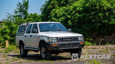1989 Toyota Hilux - zdjęcie 2 z 32 - miniatura